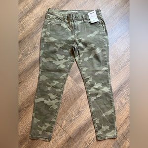 Women's Sonoma Camo Skinny Jeans